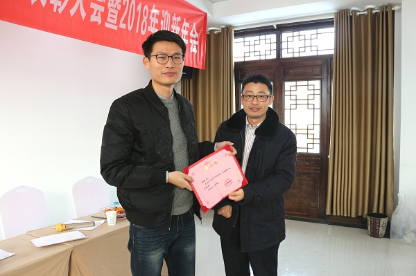 1590628744843379.jpg 2-1P206162100933.jpg